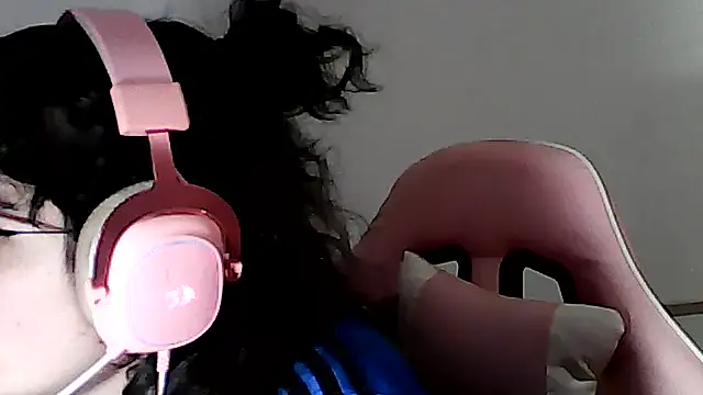 Owly_bloom - suck dildo