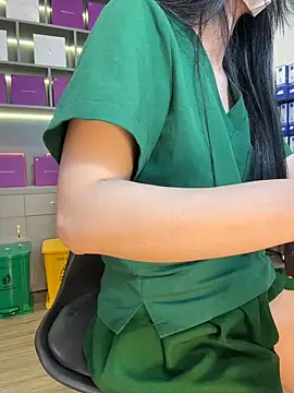 Secretly_masturbating