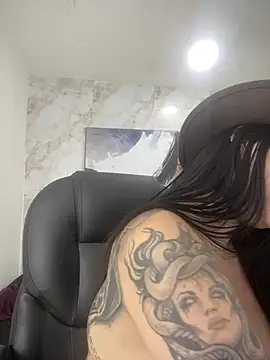 Anhii_Ruiz - oil in my body