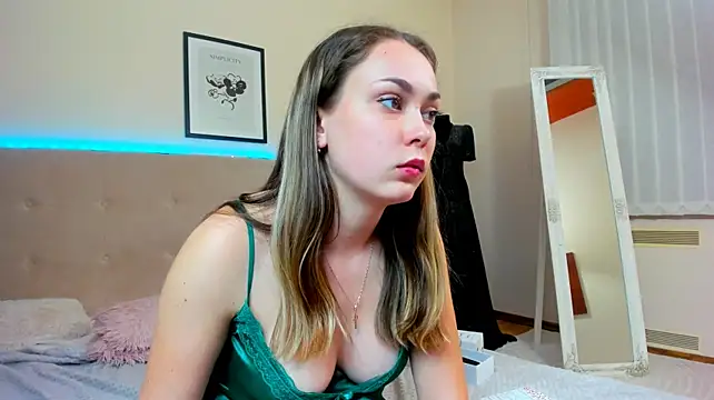 MelanieCuty - striptease