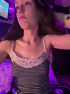 Lilactease - ✨💦pussy play over camera💦✨