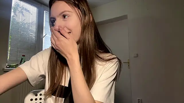 Cozyfernv - Let me byte my lips close to camera💋