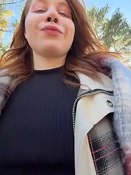 SlavicCandy - lick fingers & moan loud in the park