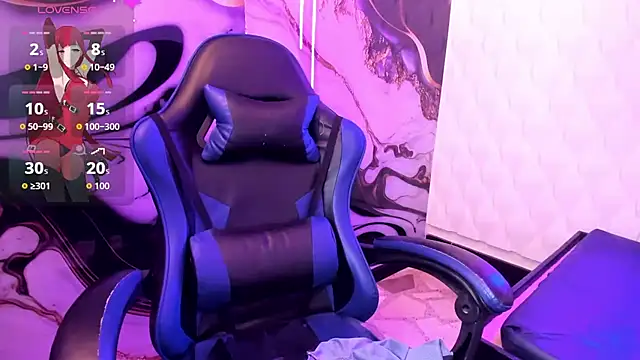 Susan_mooree - show tits