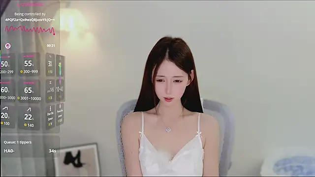 Lynne-1 - 比个耶✌