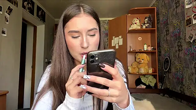 KittyNoSkirty - little dance