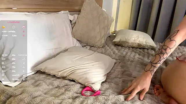 VivianKings - Flash boobies