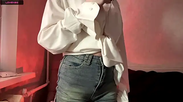 Ellymolly - Tease my yummy ass