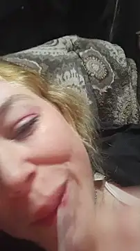 BettyandGold - Sending tokens will make me wet and play