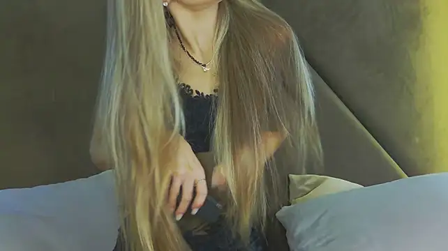 MarilynNova - mm wet me))))