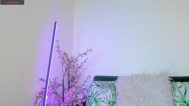 Megan_shyne - show blow job + deep throat