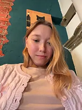 -NaughtyAngel- - RUB pussy in cafe while ppl near 😲😲