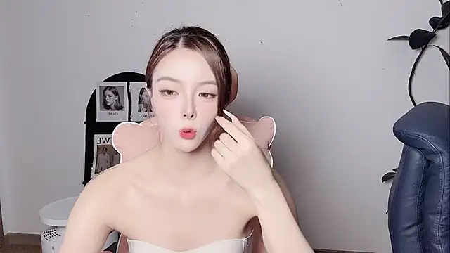 Alice172 - 酸奶油胸