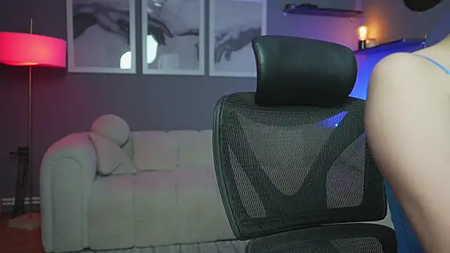 AlfaSex9 - red ass