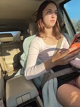 DollyTall - let u sniff my panties 🤤