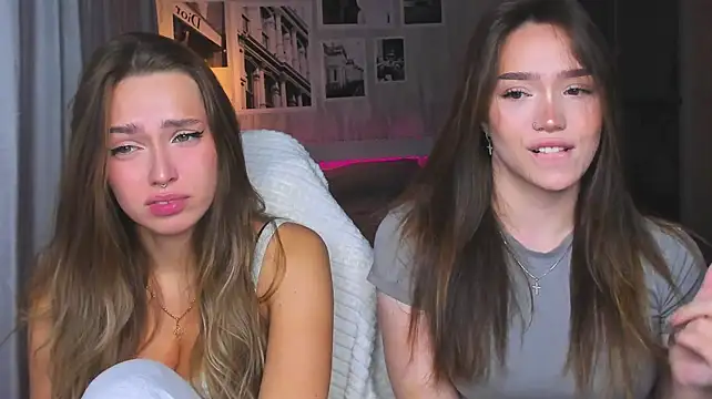 Evia_r0se - suck fingers