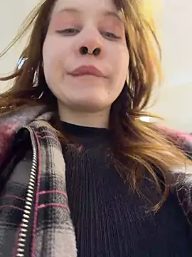 SlavicCandy - lick finger & touch naked pussy in park