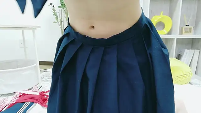 Lala_oo57 - シャツぽいします👋乳首遠近指3→2本チャレンジ💓