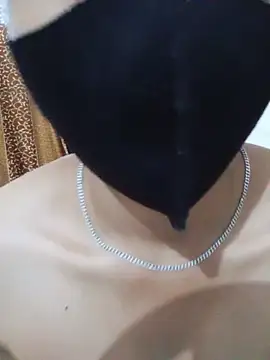 HOT_VASHU