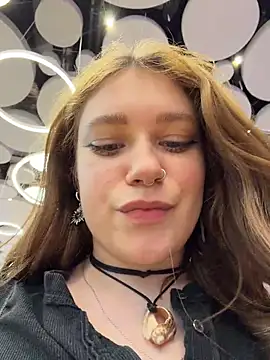 Lucy-joy - rub pussy w NEW clothes