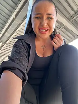 Beautydiamond - Spank naked tits in station train