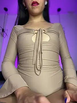 Alixx_11 - PLUG IN MY ASS💦