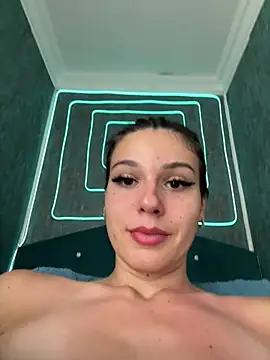 RedAssHottie - shower hose inside pussy