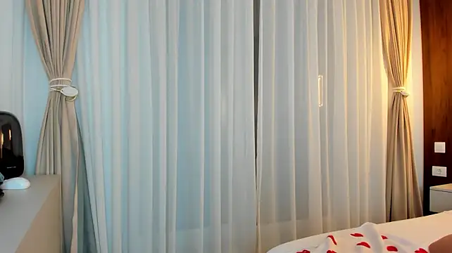 Saradiamond1 - Cumshow