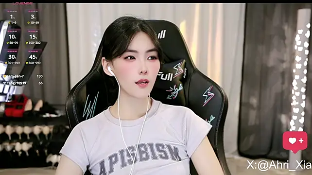 Ahrii_yan - 嗯~~把玩具塞进来吗~~🥵