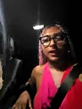 Anvessra - Show Pussy in Restaurant