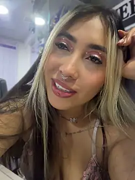ManuelaVeeleez