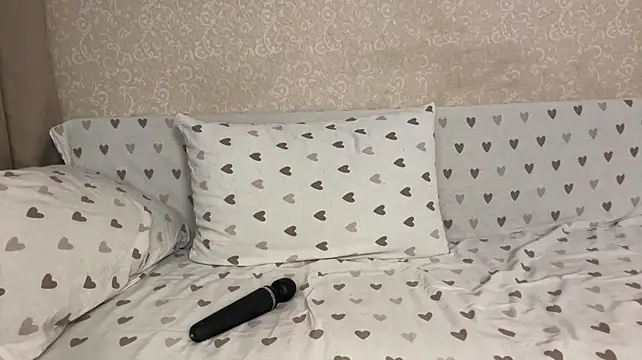 MatthewScheff - Play with pussy close to cam