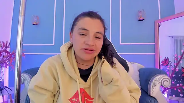 TaraTaylorr - moan pleasure