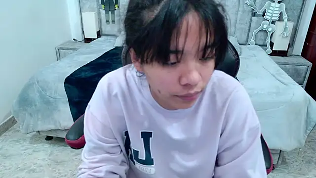 Laureentt_ - flash tits