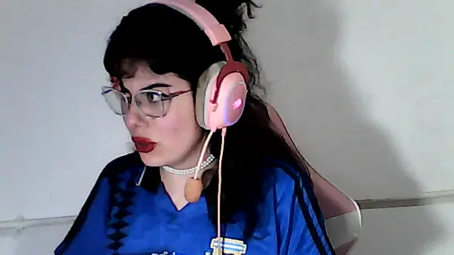 Owly_bloom - suck dildo