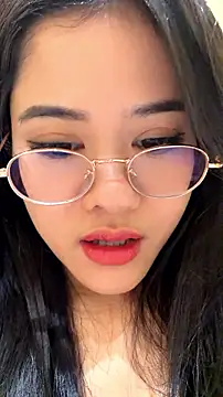 Nana_Ninii - Naked in a coffee shop for 3 minutes