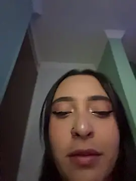 AmberOficiall_ - Spit boobs 💕