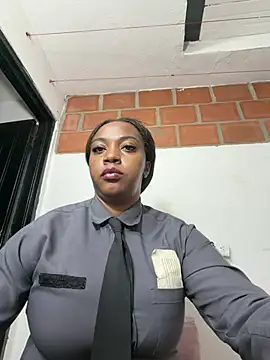 CiaraEbony - ♥ naked and squirt in the office♥