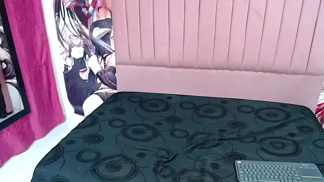 Emma_luxxe - Riding tits