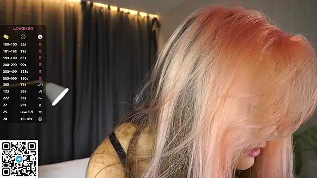 CherieSprinzl - take off my top and squezze BIG boobs