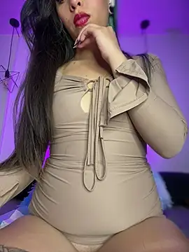 Alixx_11 - PLUG IN MY ASS💦