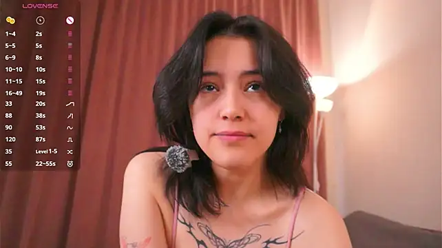SusanGaiter - squats on camera