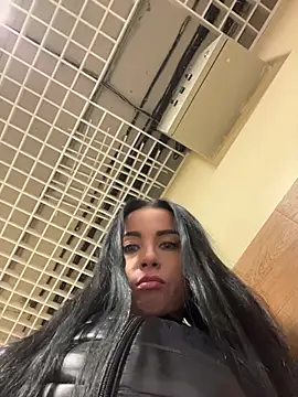CrazzyChicks - Finger in ass/put anal plug and walk😈🫢