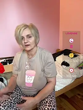 StellaxArtois - LT Gets 999 Tokens worth videos Free 🎁