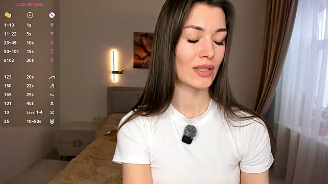 JulissaLipoma - Hard spank, make butt red