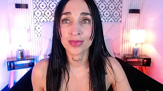 Chloe__Brm