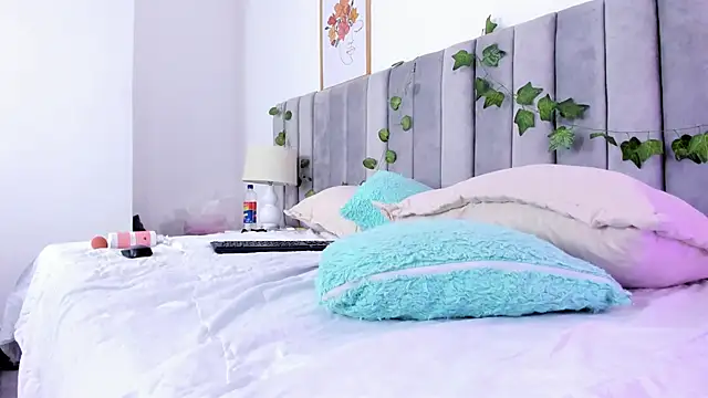 Naomiii__ - FINGERS IN ASS🔥💦🍑
