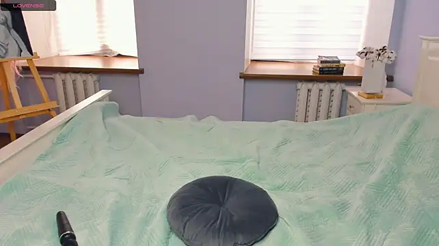LavenderMitten - Domi in my panty