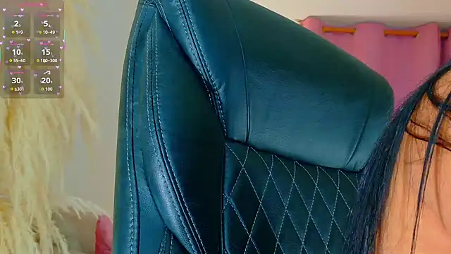 Kristin_Cherry - Flash pussy wet