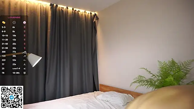 CherieSprinzl - take off my shorts and make my ass red